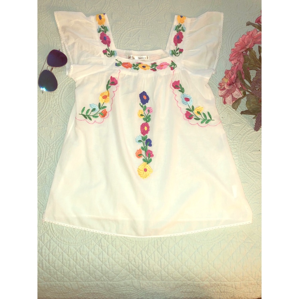 Adorable Flower Sleeveless Blouse